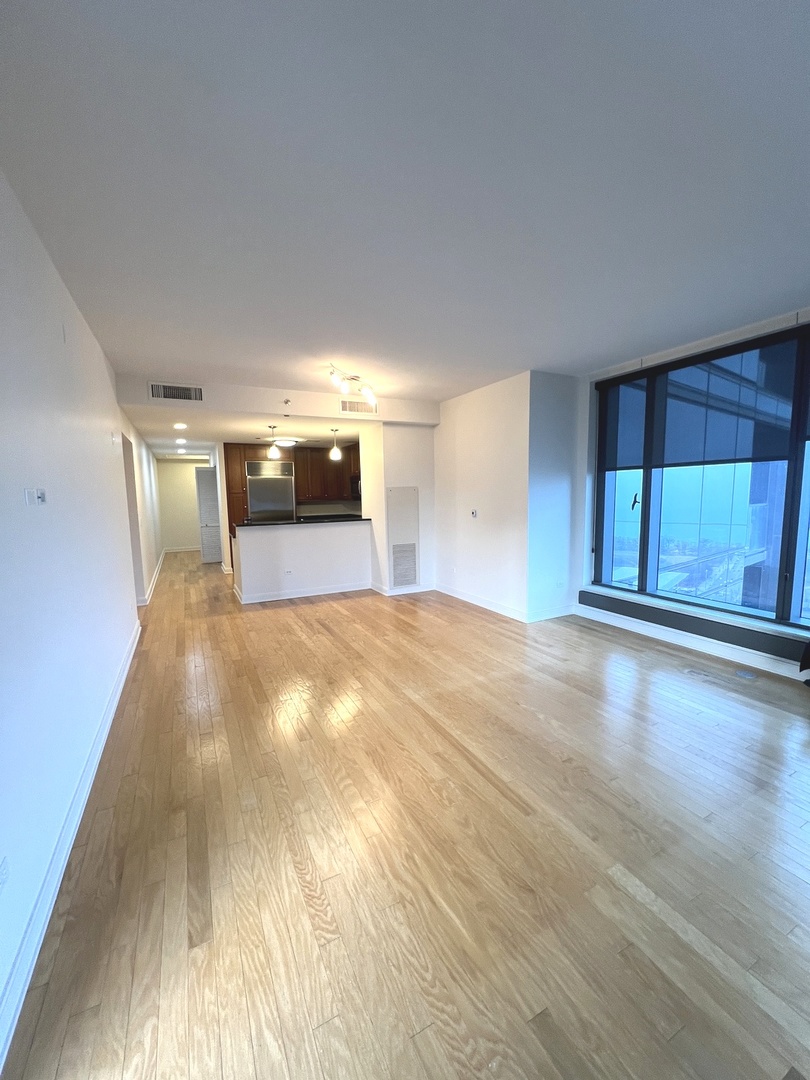 60 E Monroe Street 2604 Property Photo 29