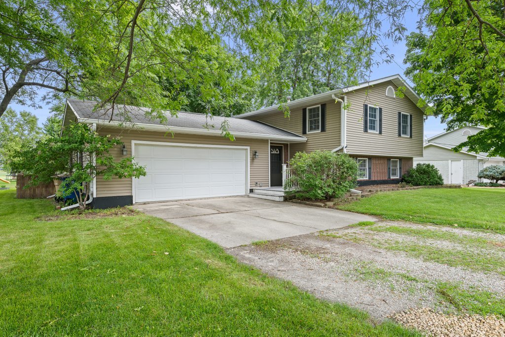 14 Pleasant View Drive Property Photo 2