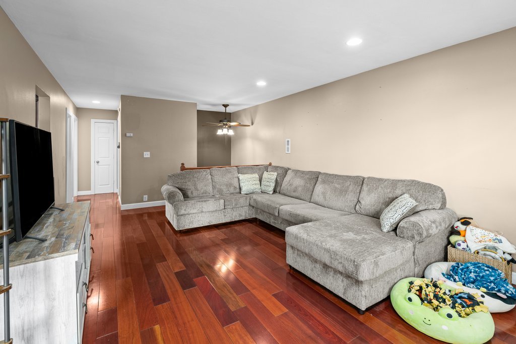 14 Pleasant View Drive Property Photo 7