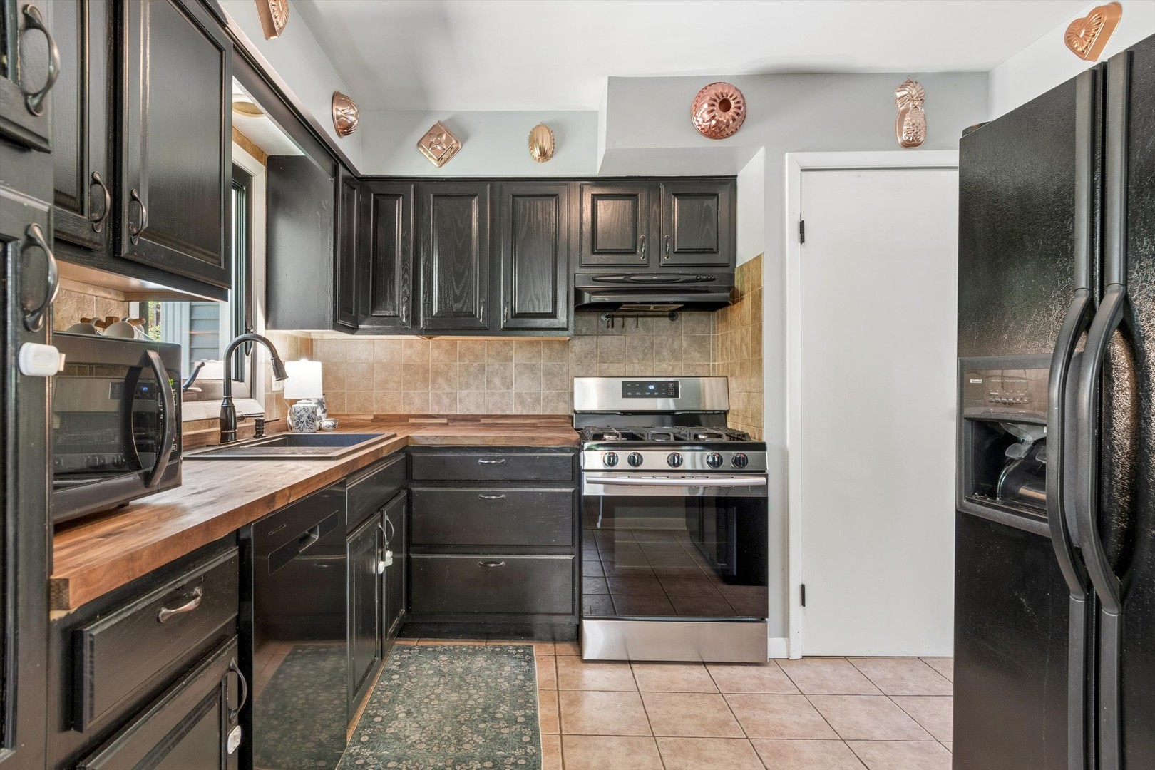 916 Lacey Avenue Property Photo 8