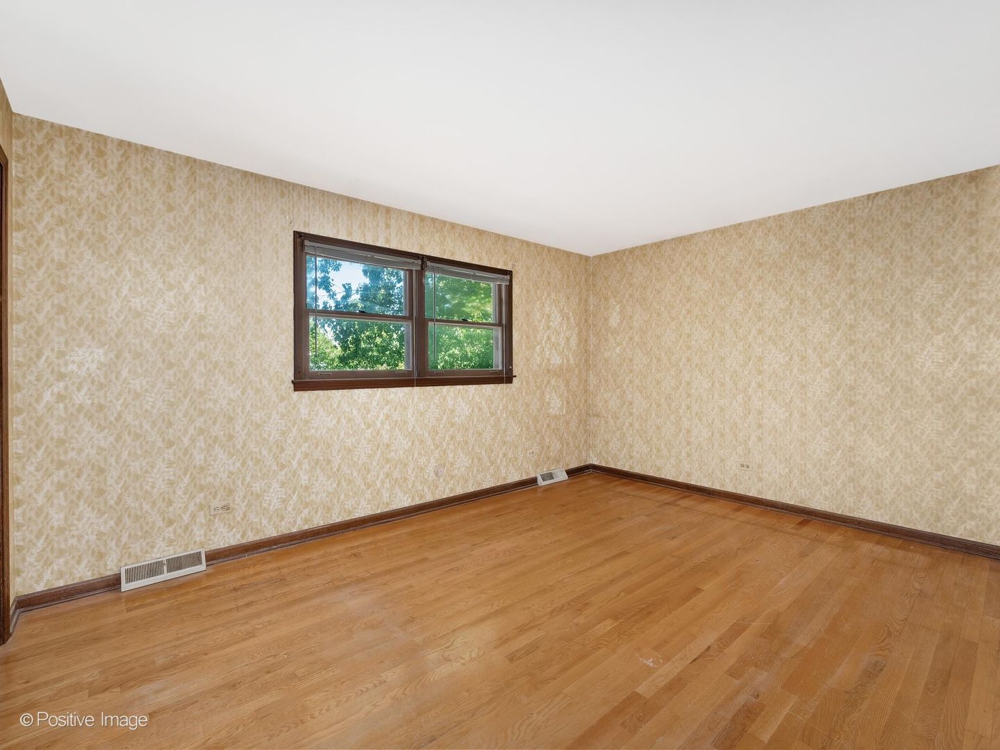 1642 Clemens Road Property Photo 14