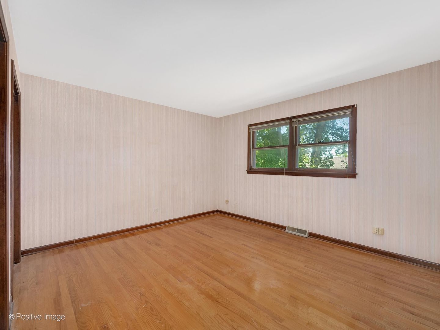1642 Clemens Road Property Photo 16