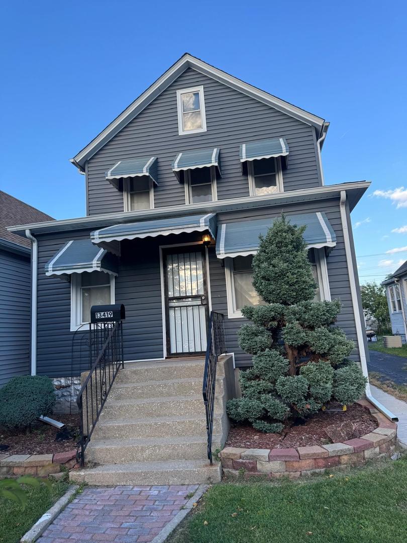 13419 S Burley Avenue Property Photo 1