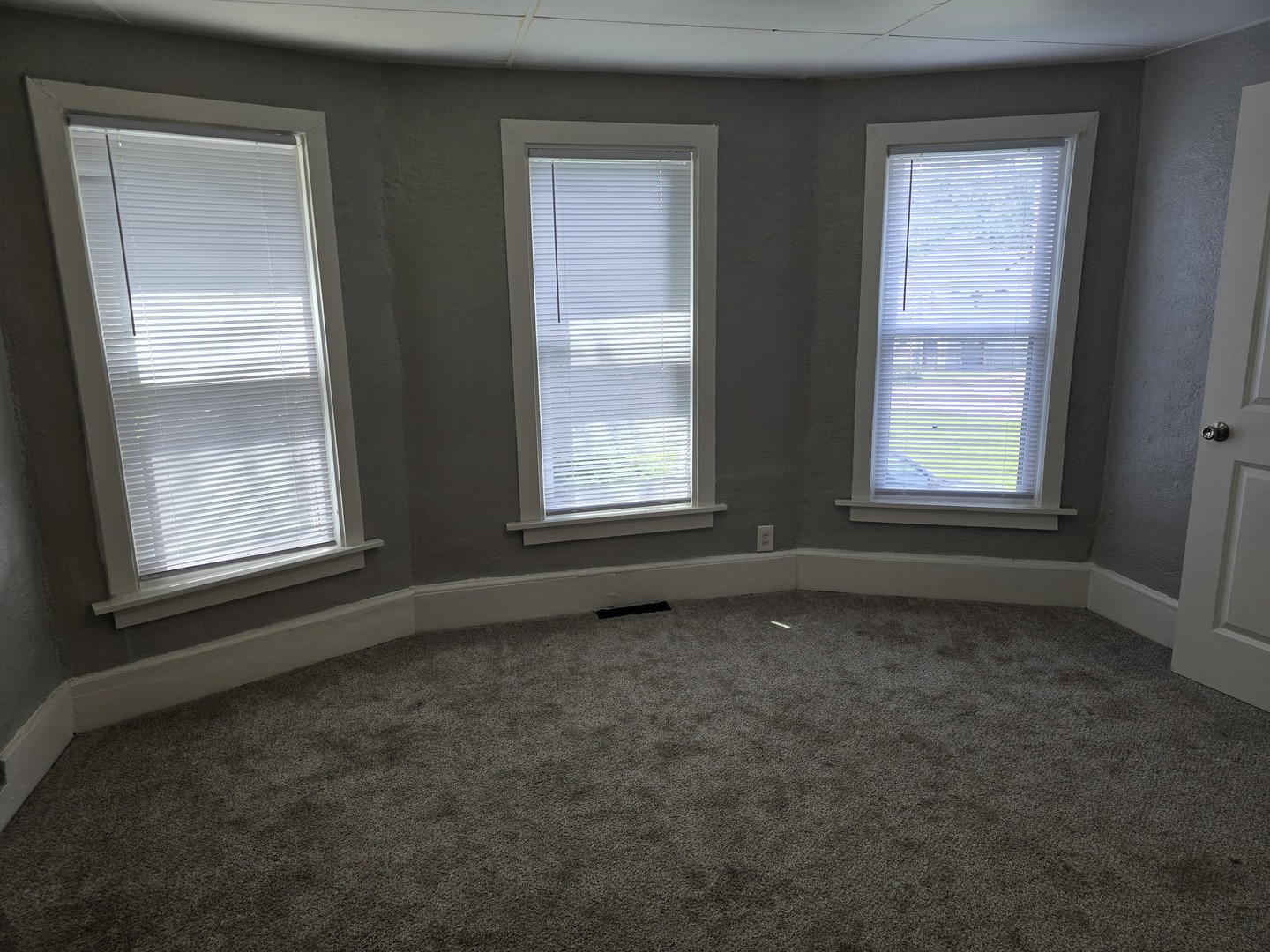 1011 N Ripley Street Property Photo 8