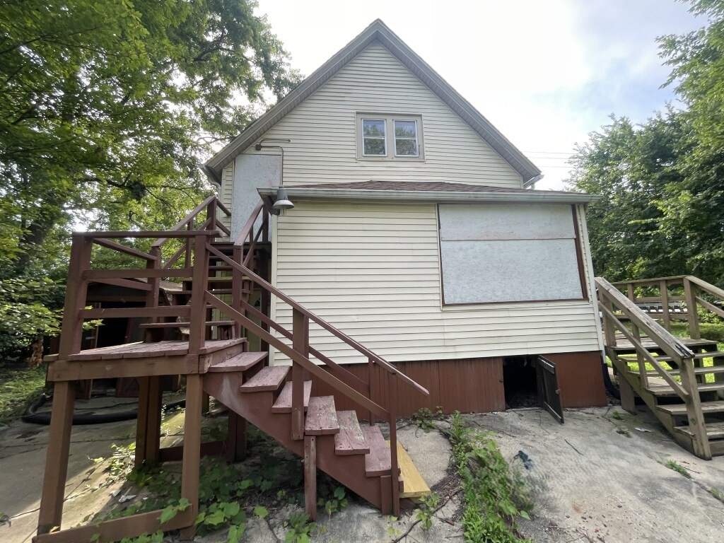 15276 State Street Property Photo 6