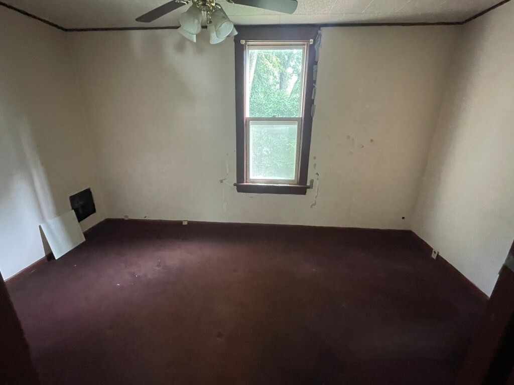 15276 State Street Property Photo 11