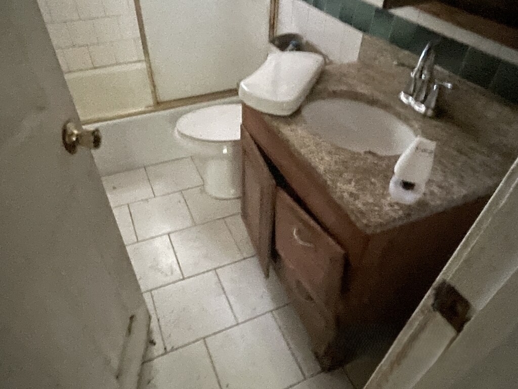 15276 State Street Property Photo 13
