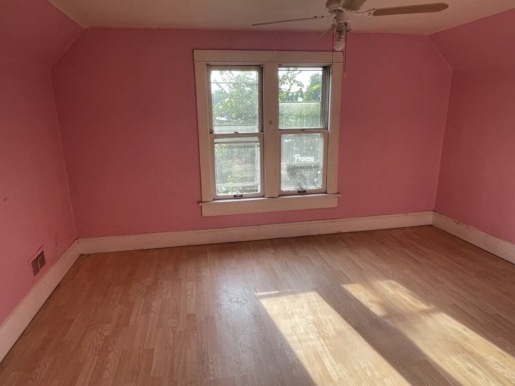 15276 State Street Property Photo 19