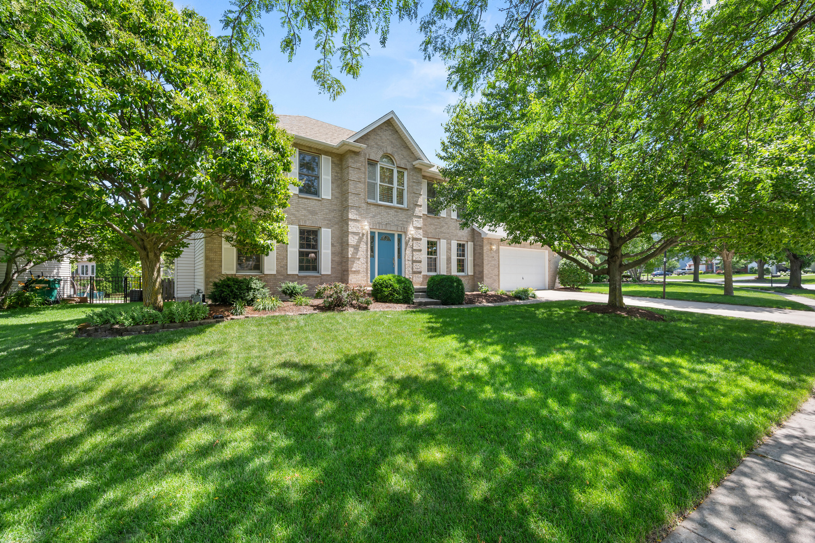 1239 Yorkshire Drive Property Photo 1