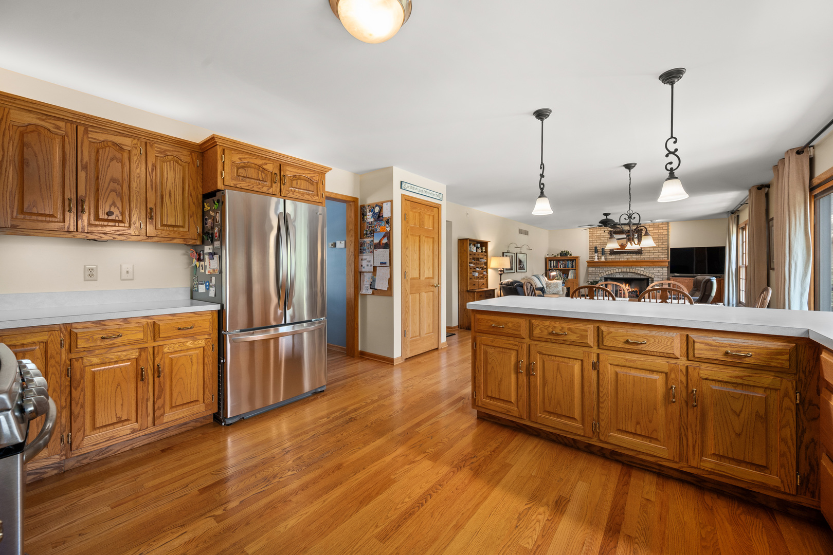 1239 Yorkshire Drive Property Photo 14