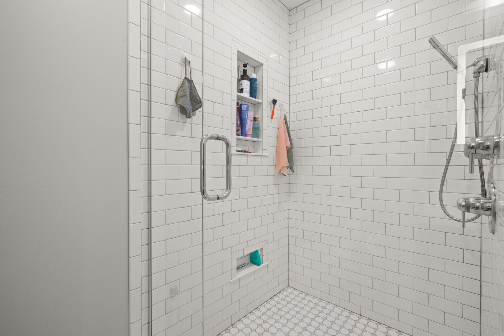 1239 Yorkshire Drive Property Photo 23
