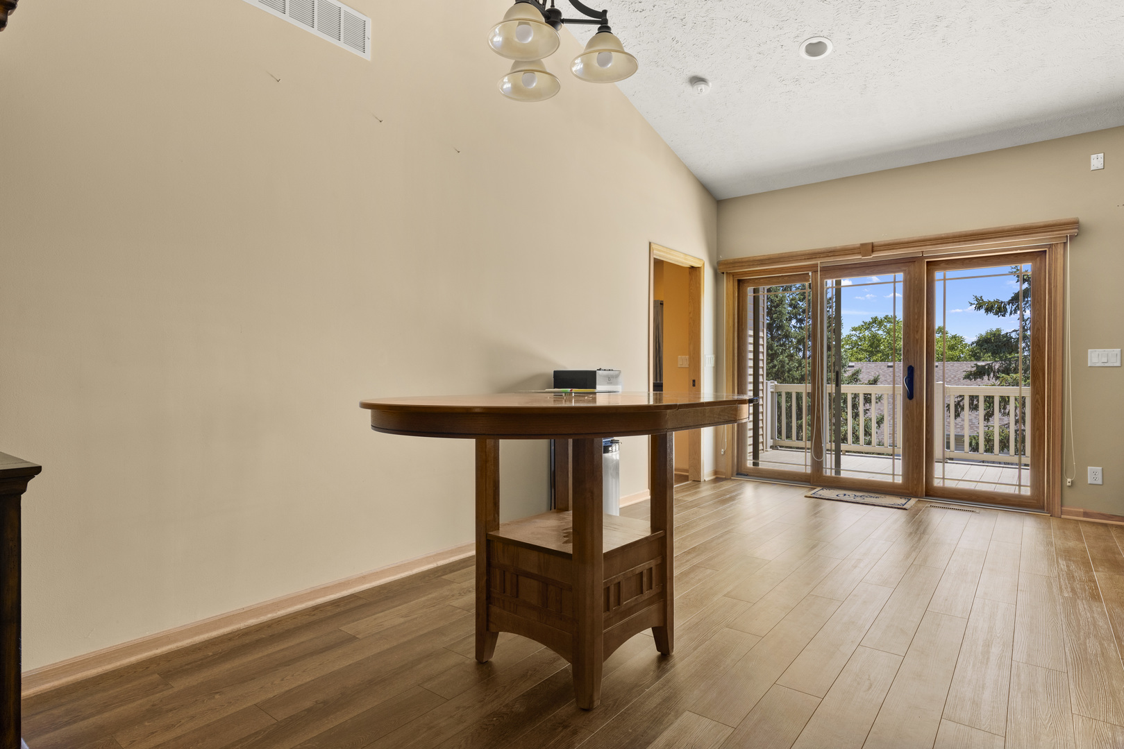 1440 Brady Lane Property Photo 11