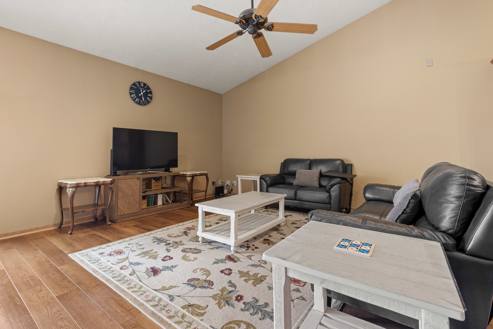 1440 Brady Lane Property Photo 12