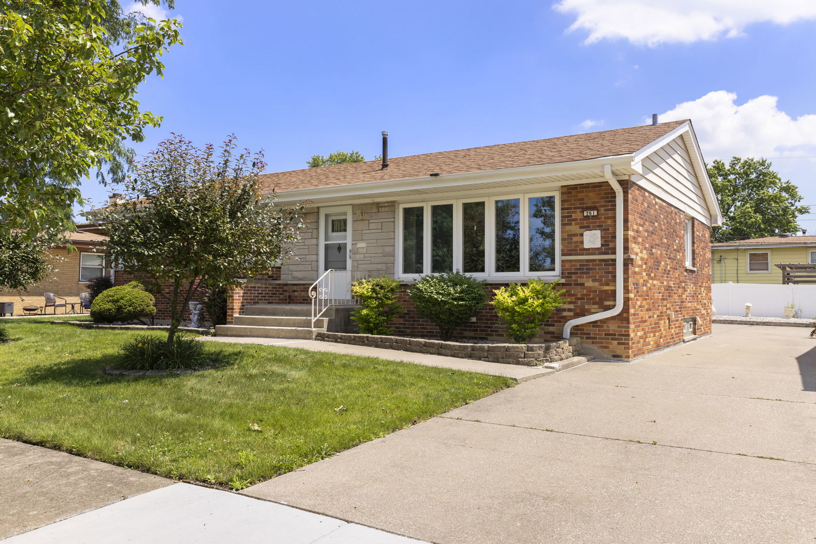 261 S Mayfair Place Property Photo 1