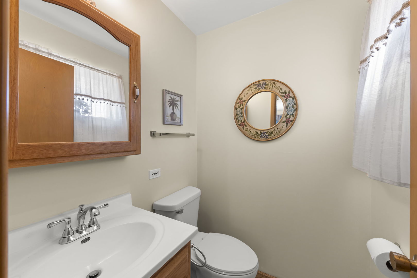 261 S Mayfair Place Property Photo 8
