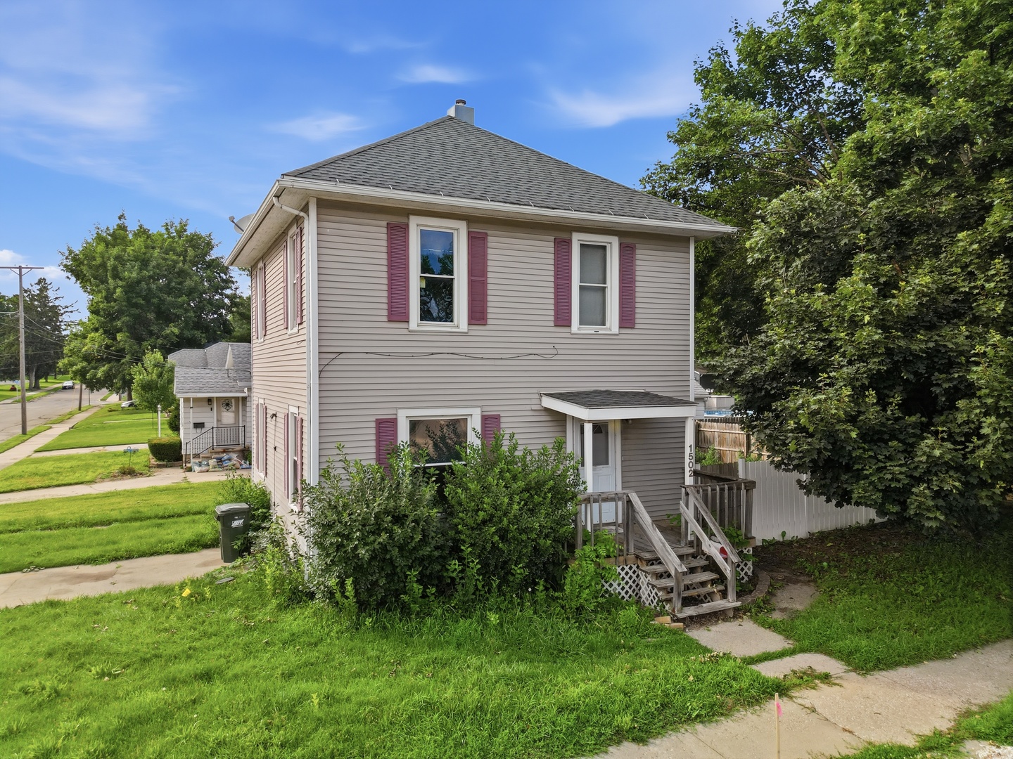 1502 E 4th Street Property Photo 1