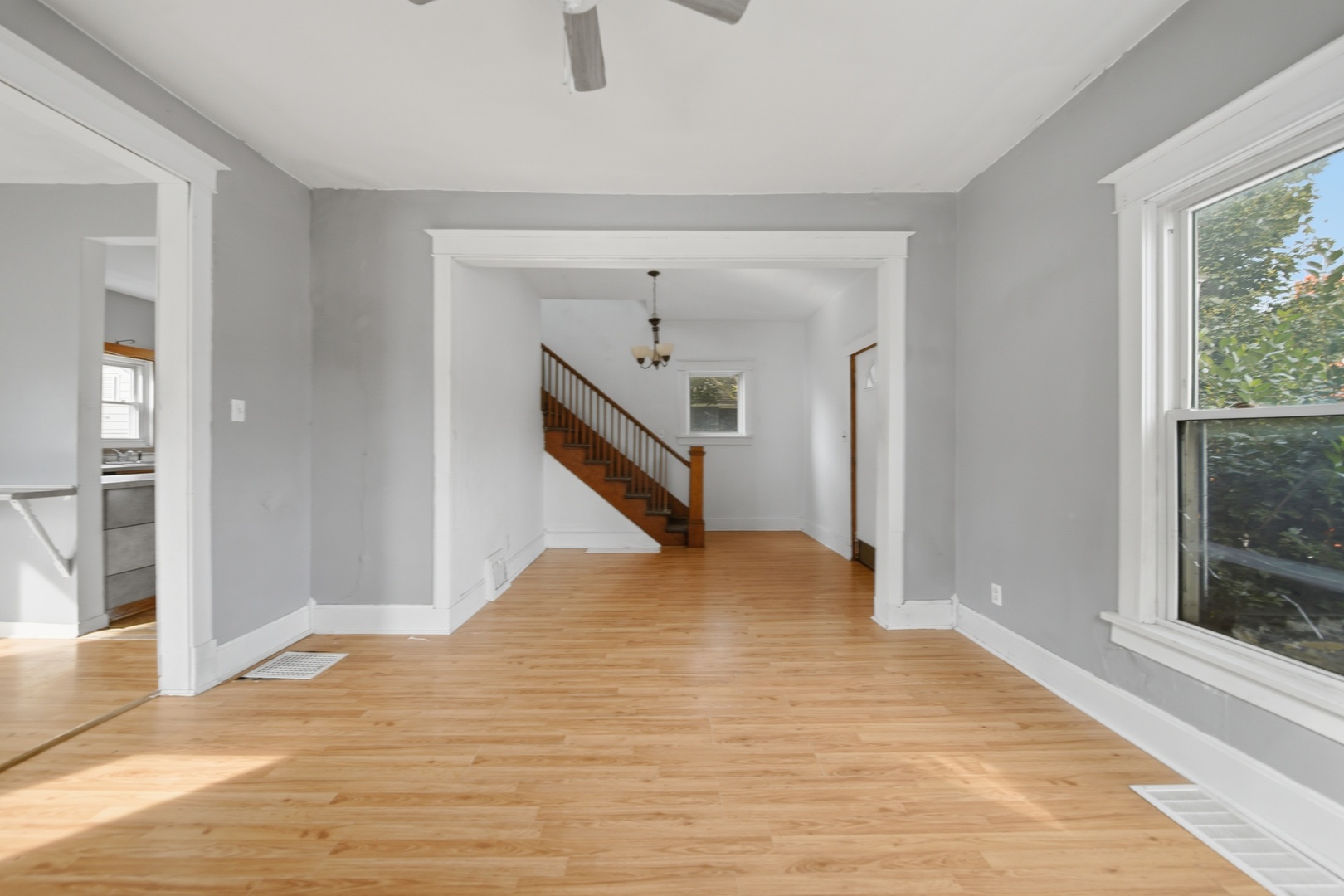 1502 E 4th Street Property Photo 3