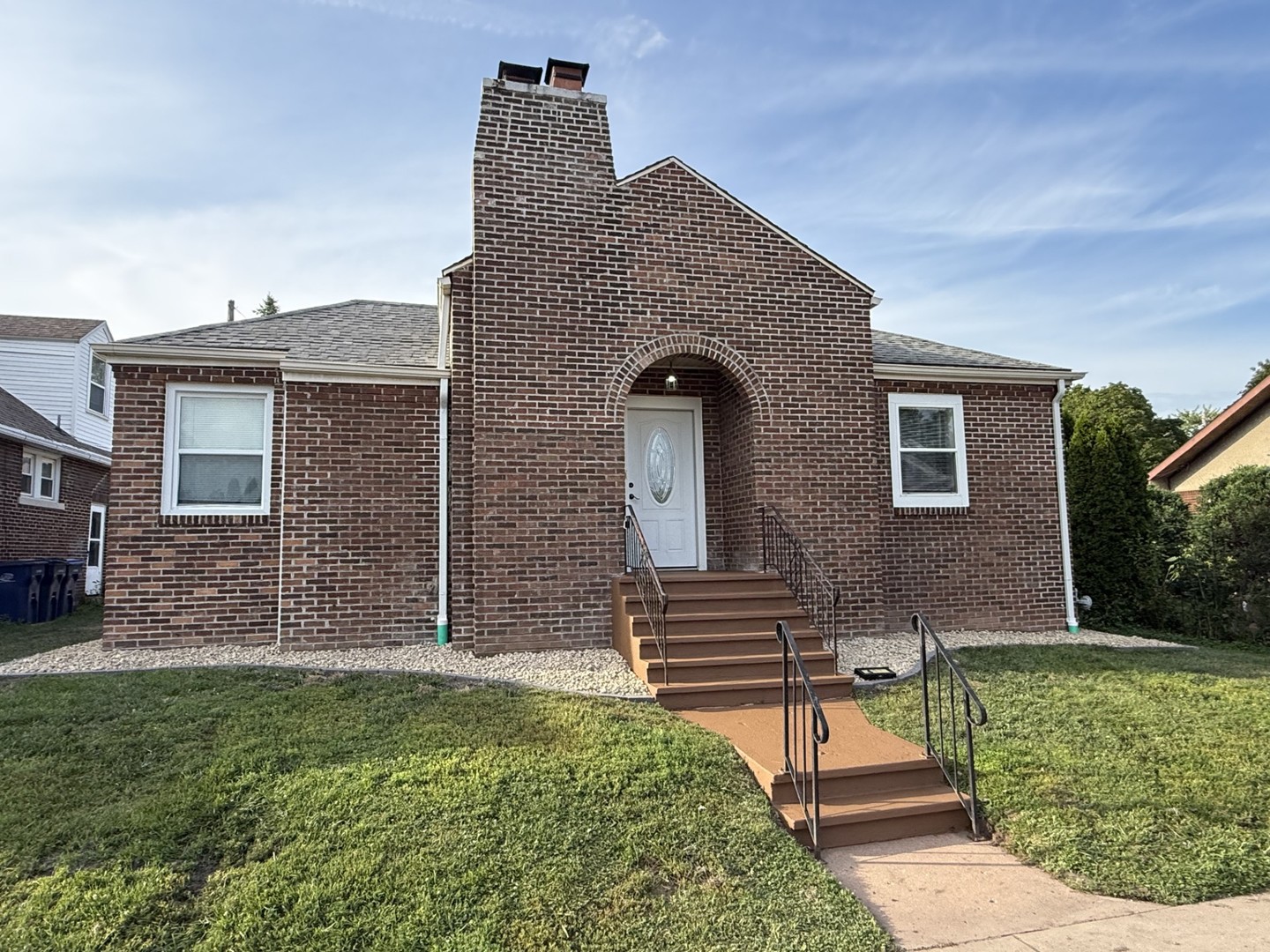 437 10th Place Property Photo 1