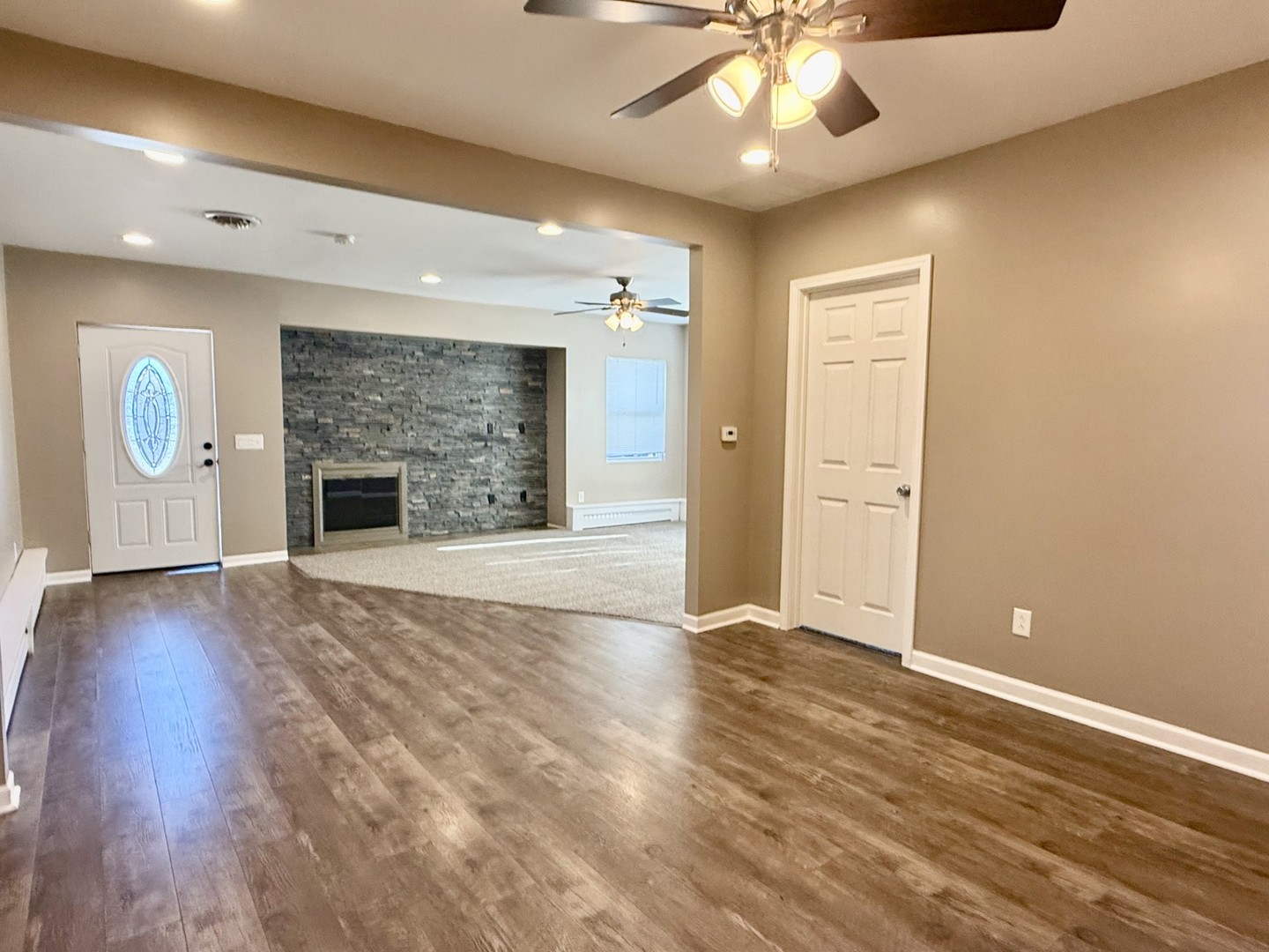 437 10th Place Property Photo 2