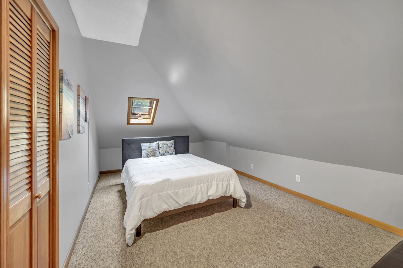 1337 Campbell Avenue Property Photo 16