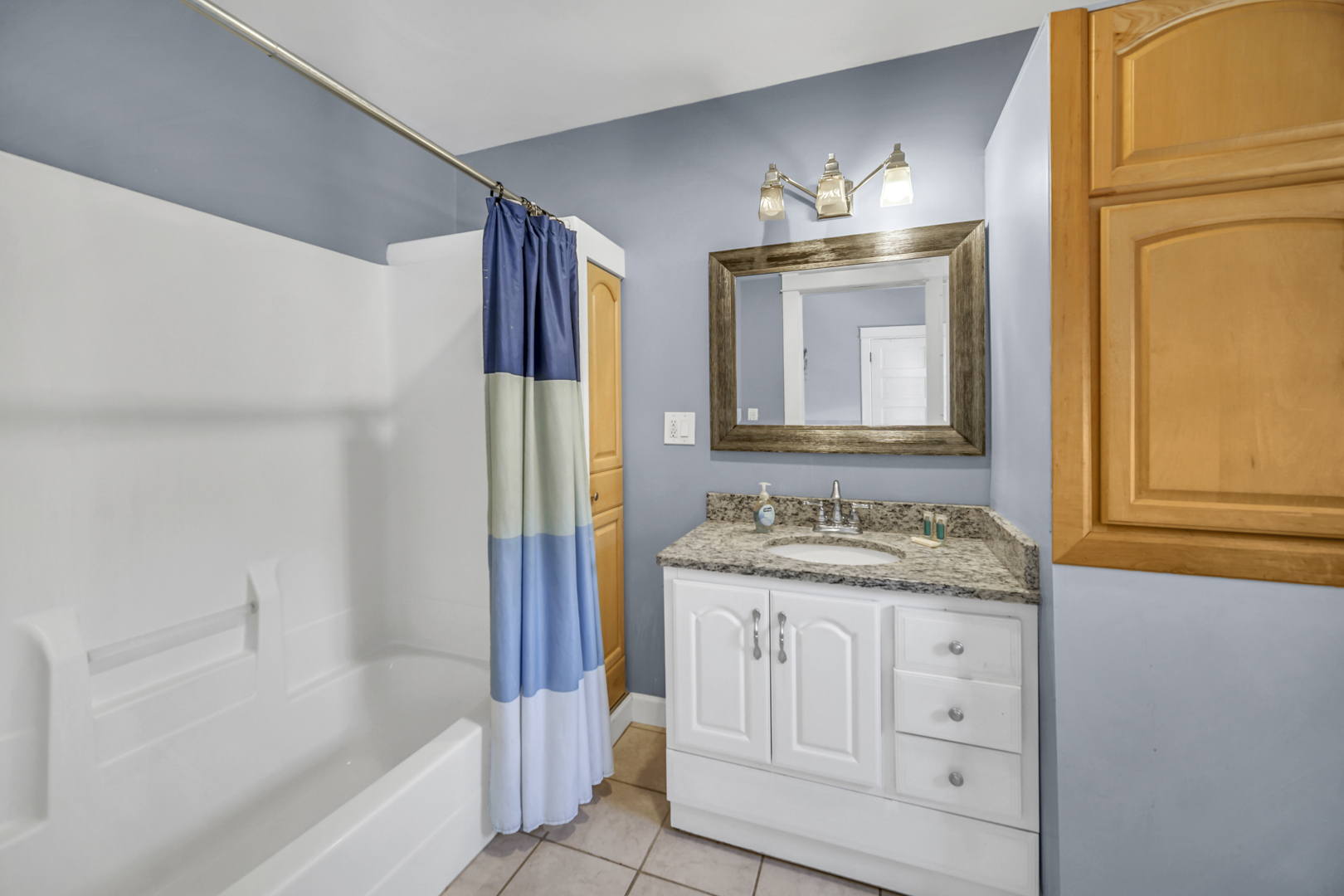 1337 Campbell Avenue Property Photo 18