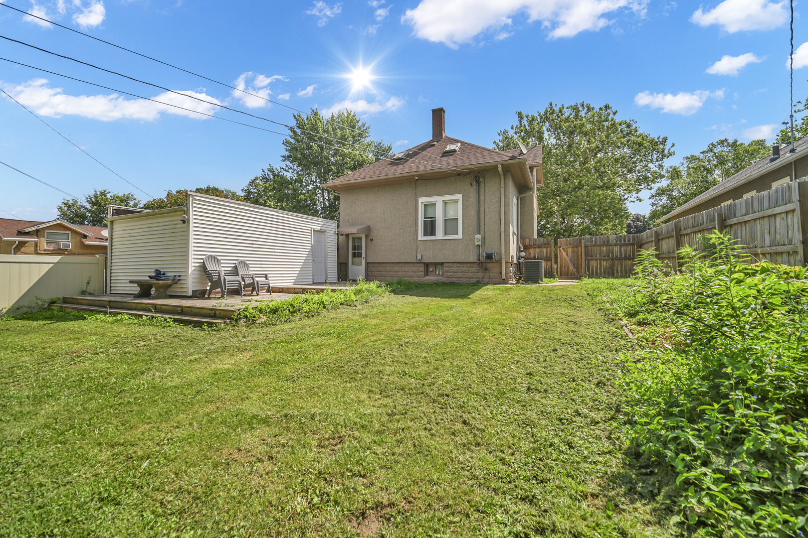 1337 Campbell Avenue Property Photo 20