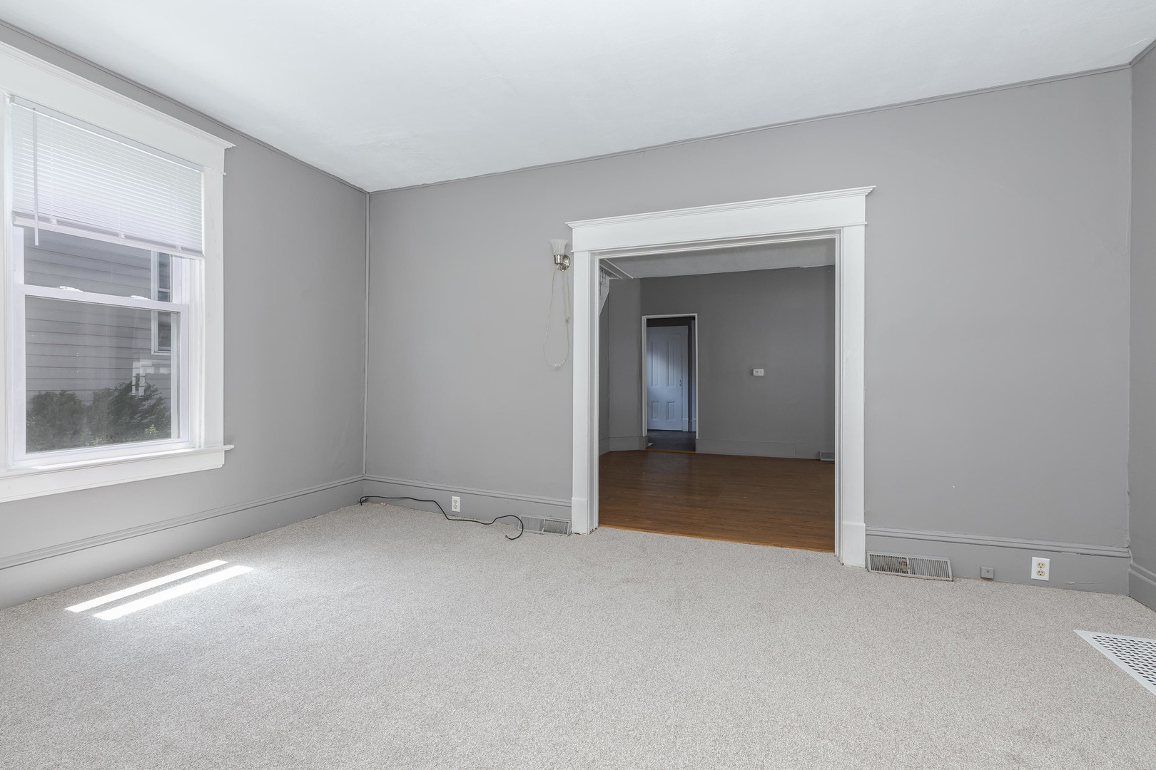 918 N Oak Street Property Photo 9