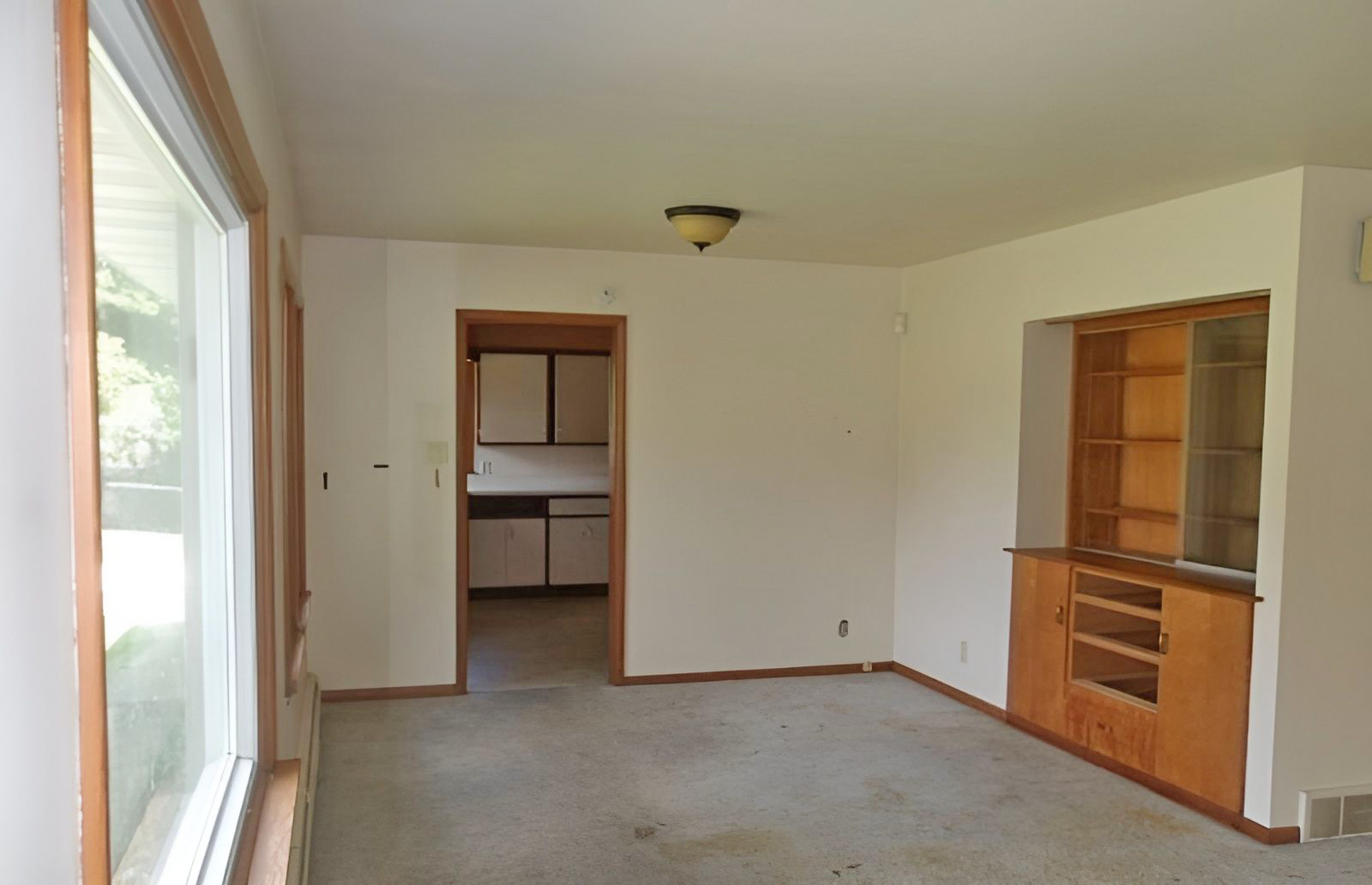 515 E Washington Street Property Photo 5