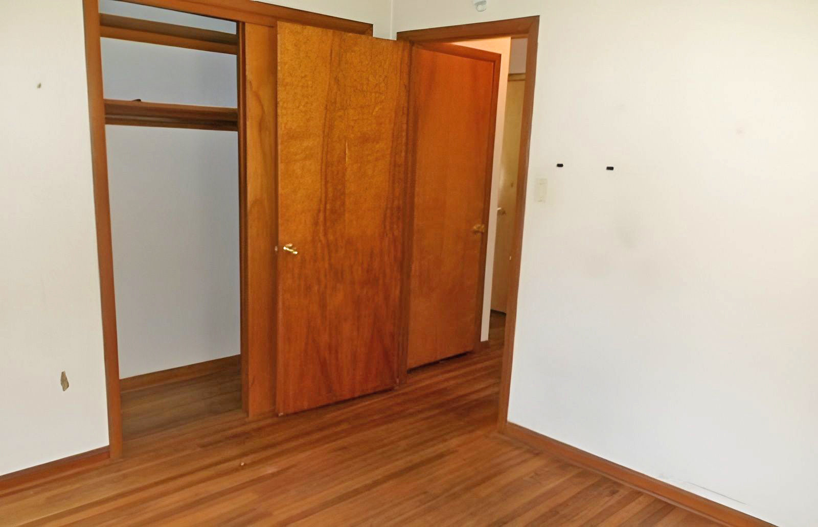 515 E Washington Street Property Photo 7