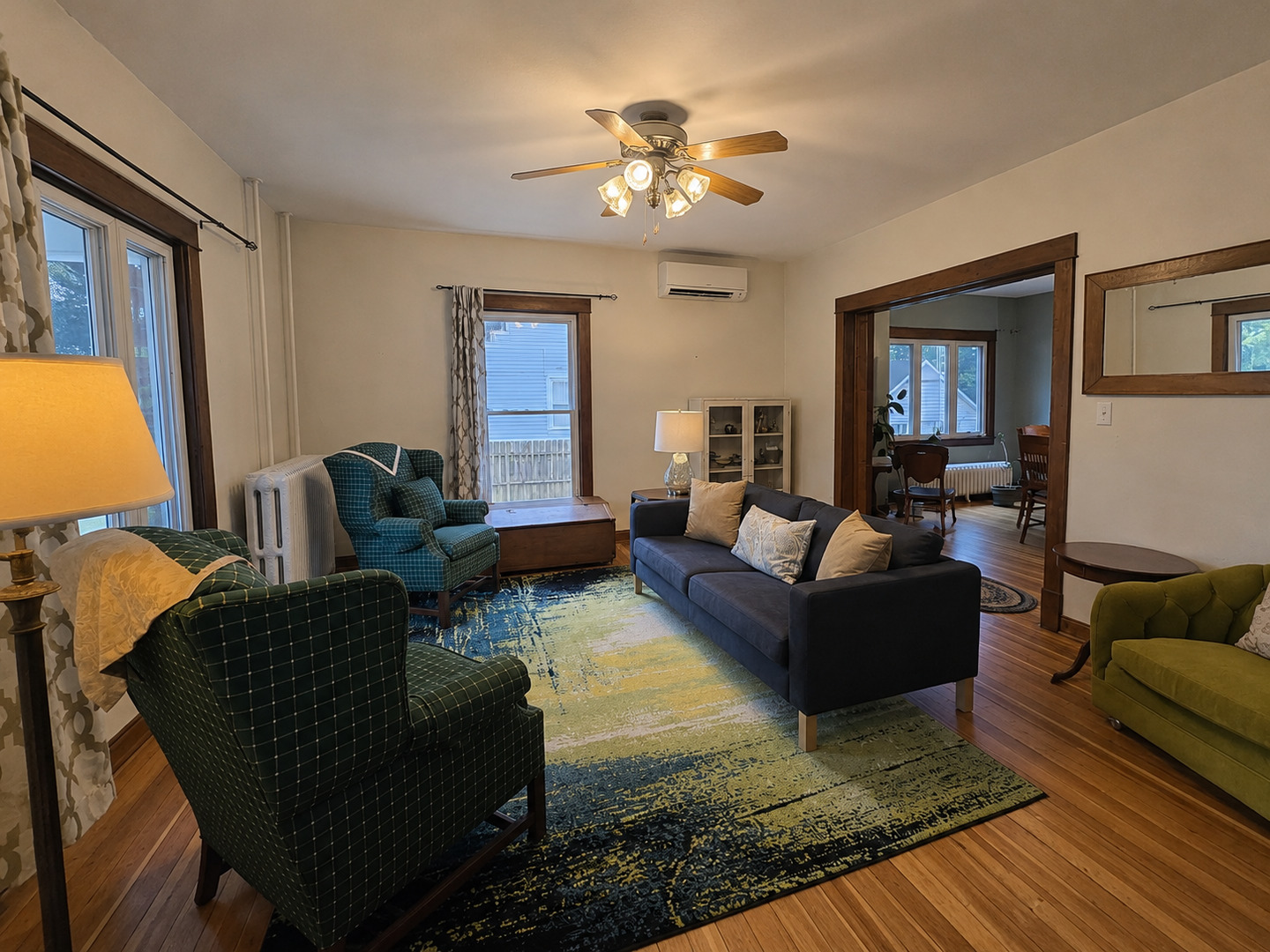 308 E Washington Street Property Photo 6