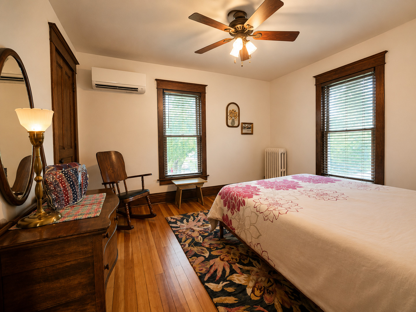 308 E Washington Street Property Photo 15