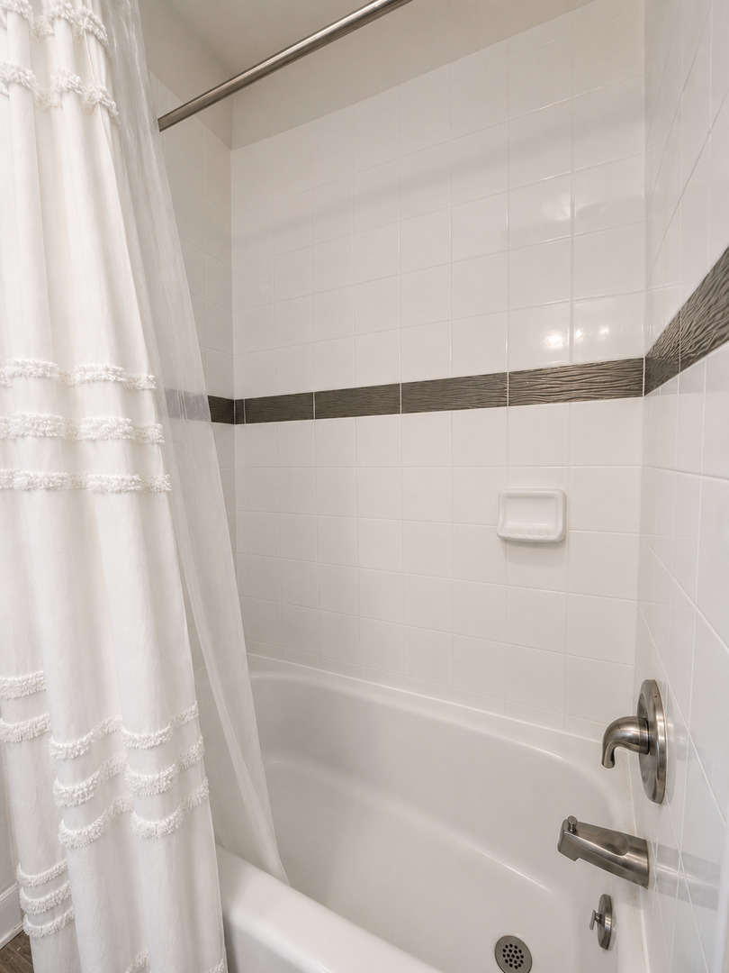 308 E Washington Street Property Photo 19