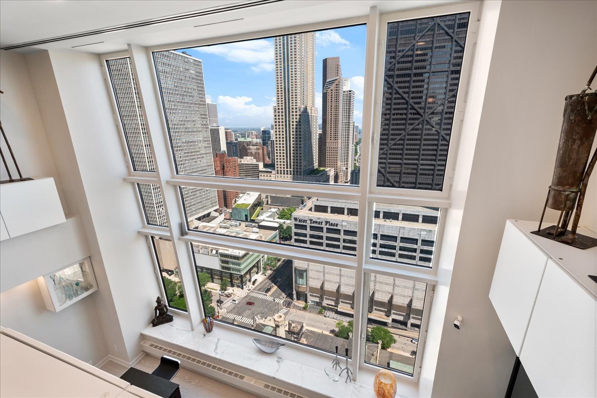 161 E Chicago Avenue 24-02 Property Photo 2