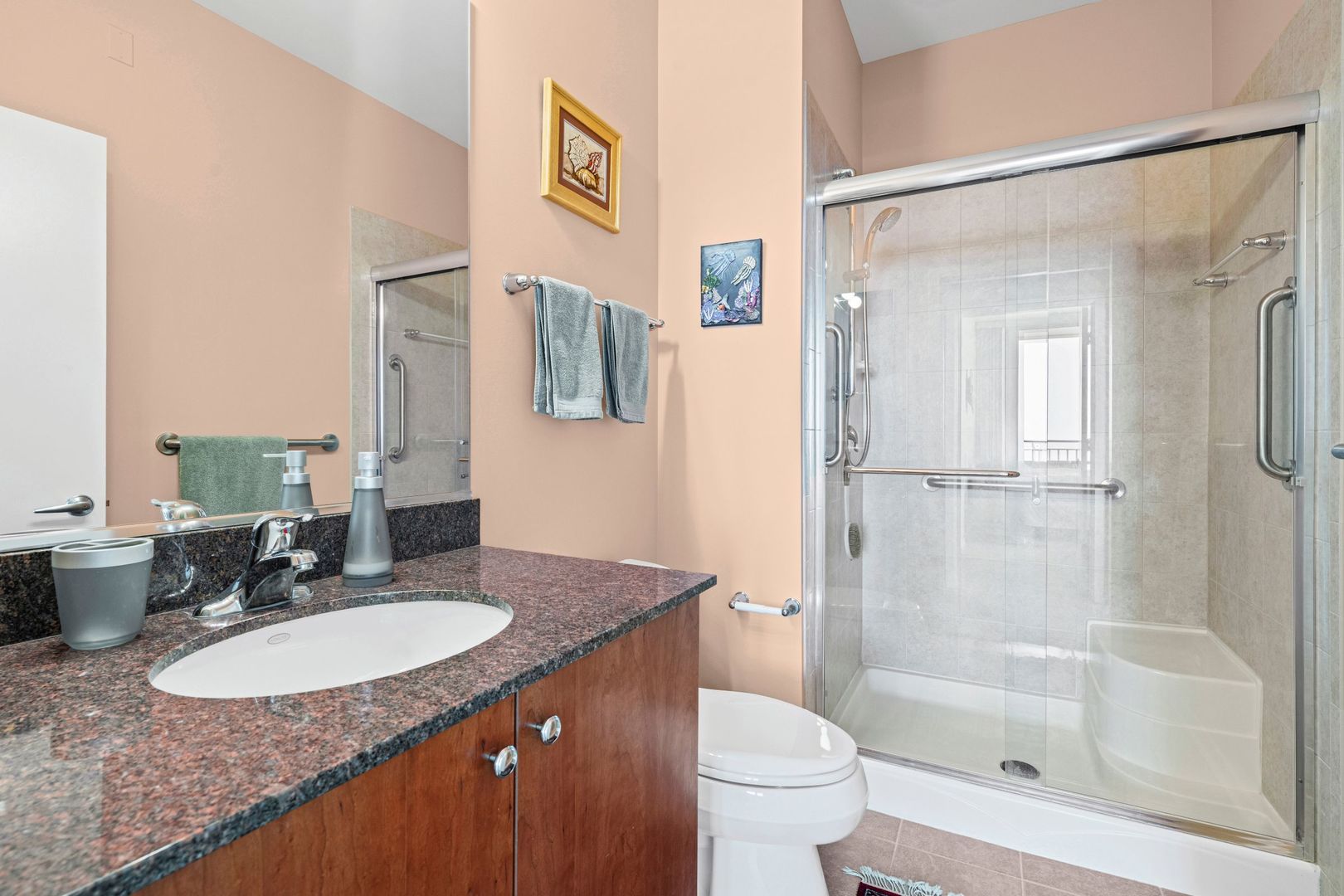 807 Davis Street 2212 Property Photo 15