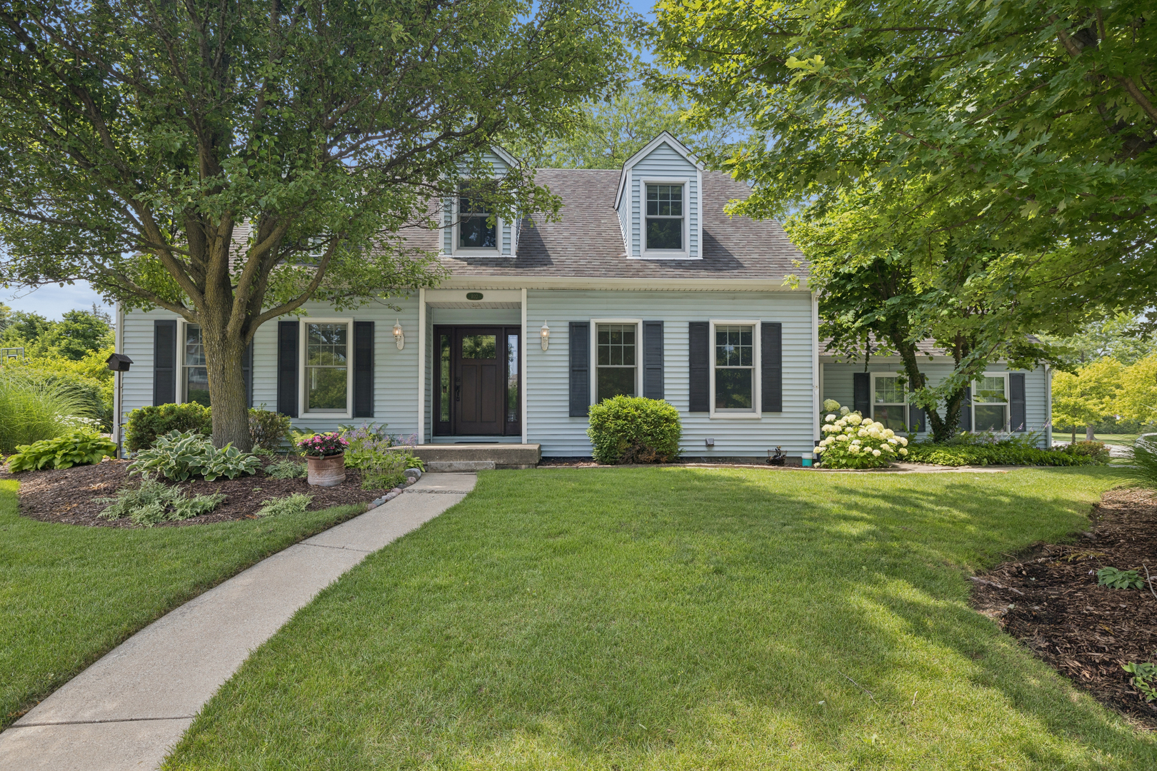 102 Azalea Road Property Photo 1