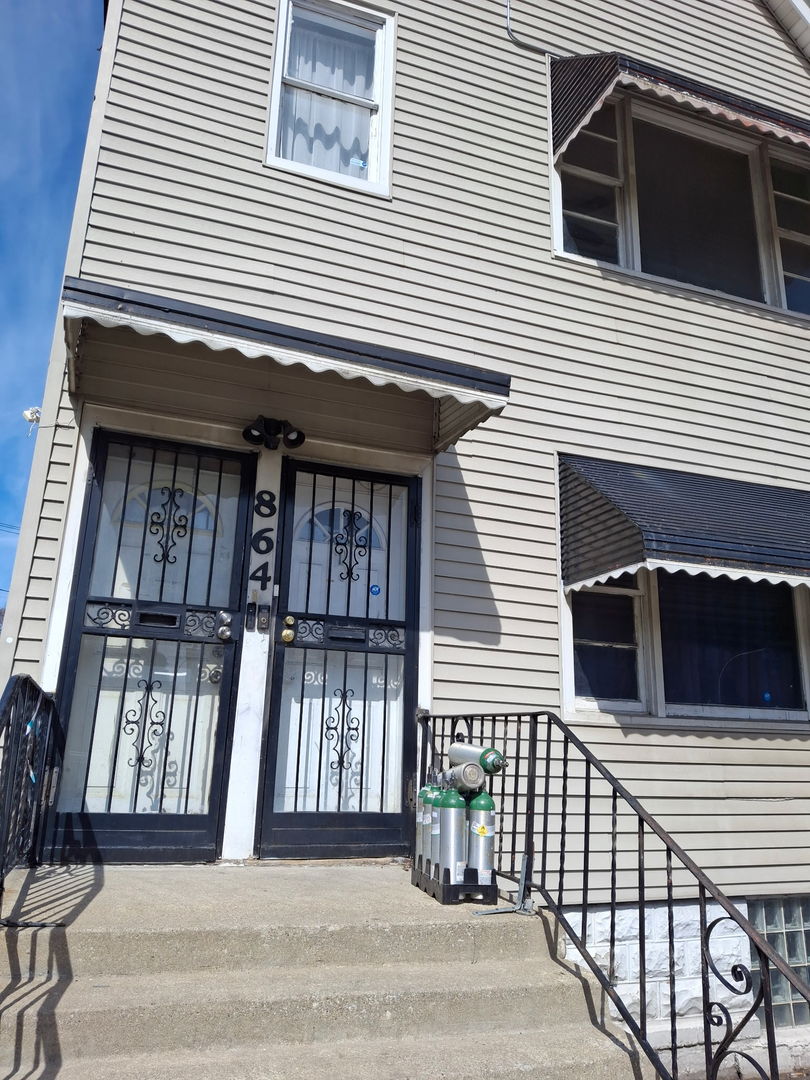 864 E 87th Place