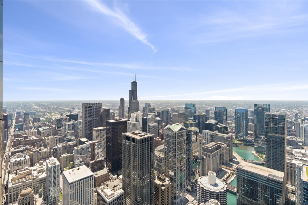 401 N Wabash Avenue 73g Property Photo 4