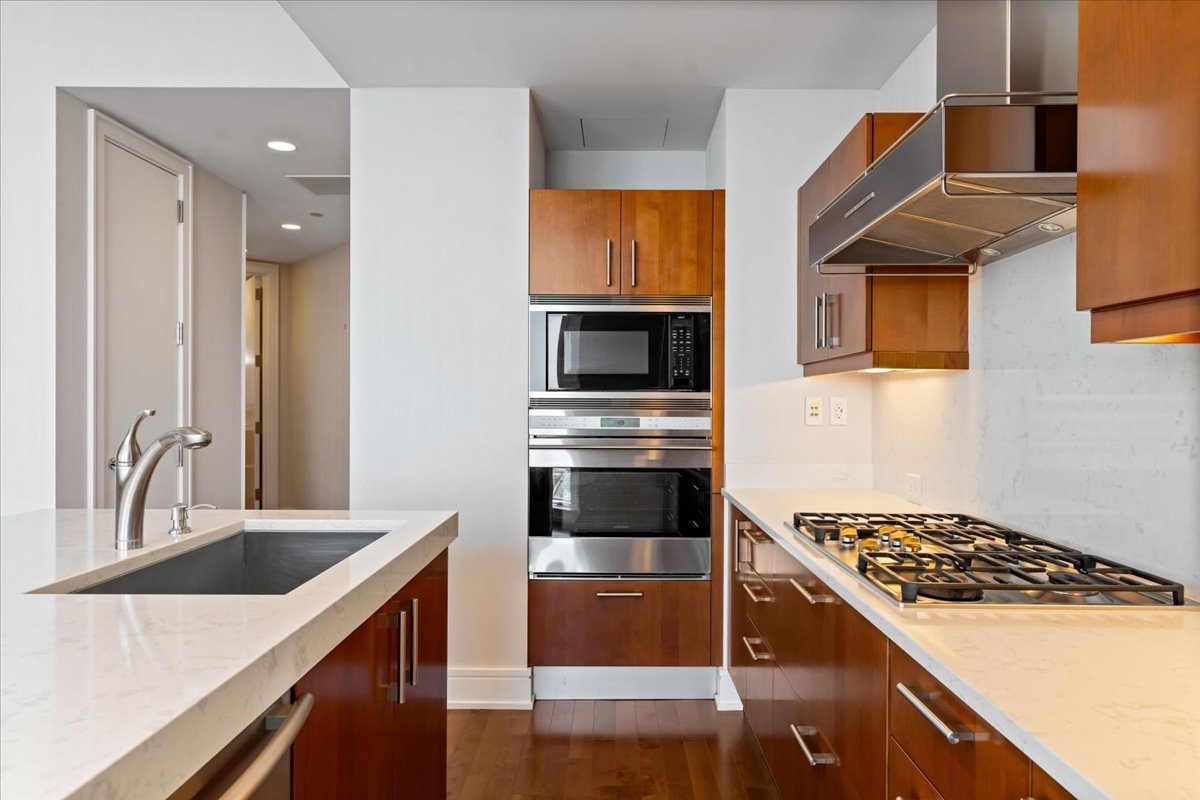 401 N Wabash Avenue 73g Property Photo 14