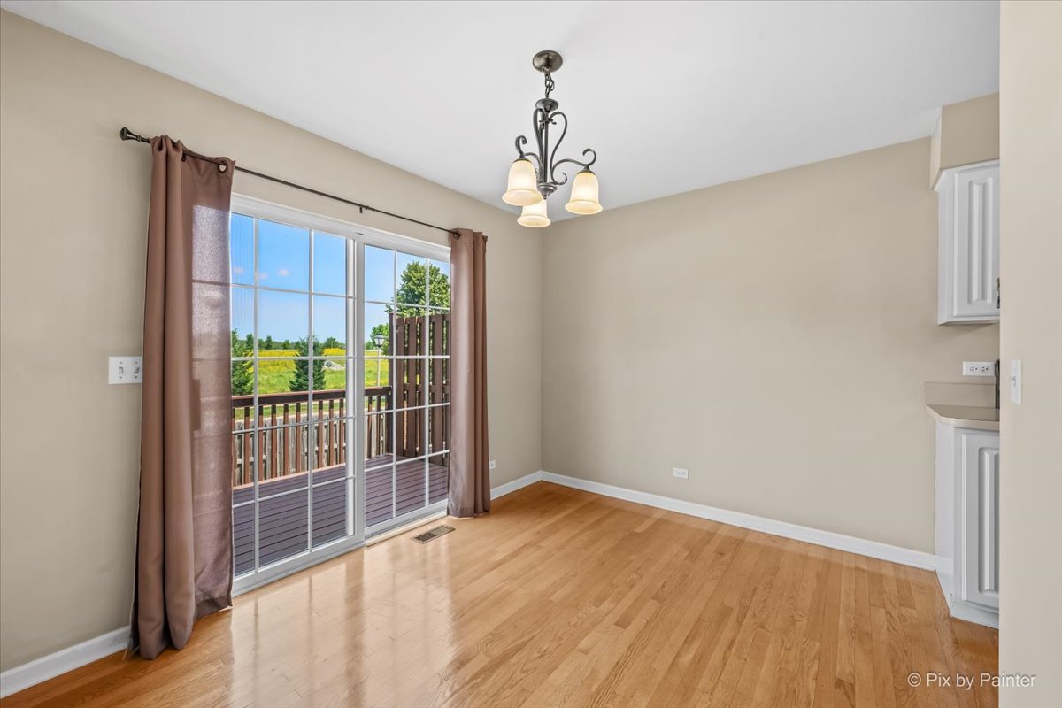 1058 E Danbury Drive Property Photo 11