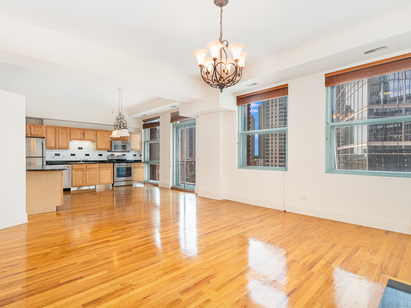 165 N Canal Street 809 Property Photo 5