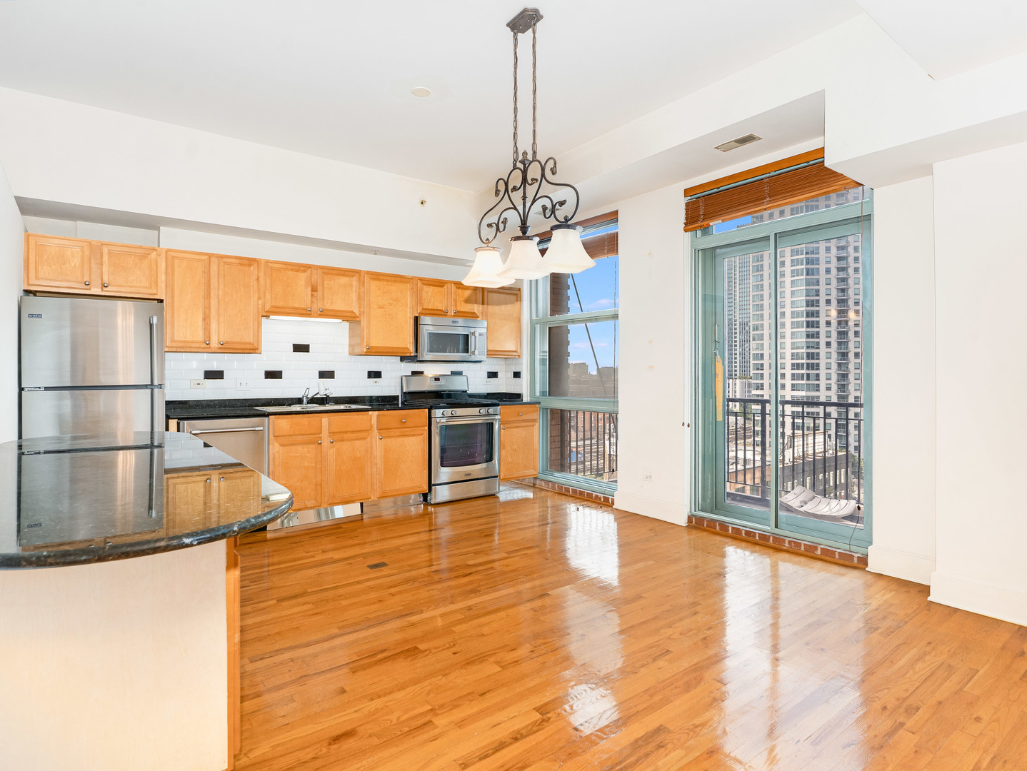 165 N Canal Street 809 Property Photo 6