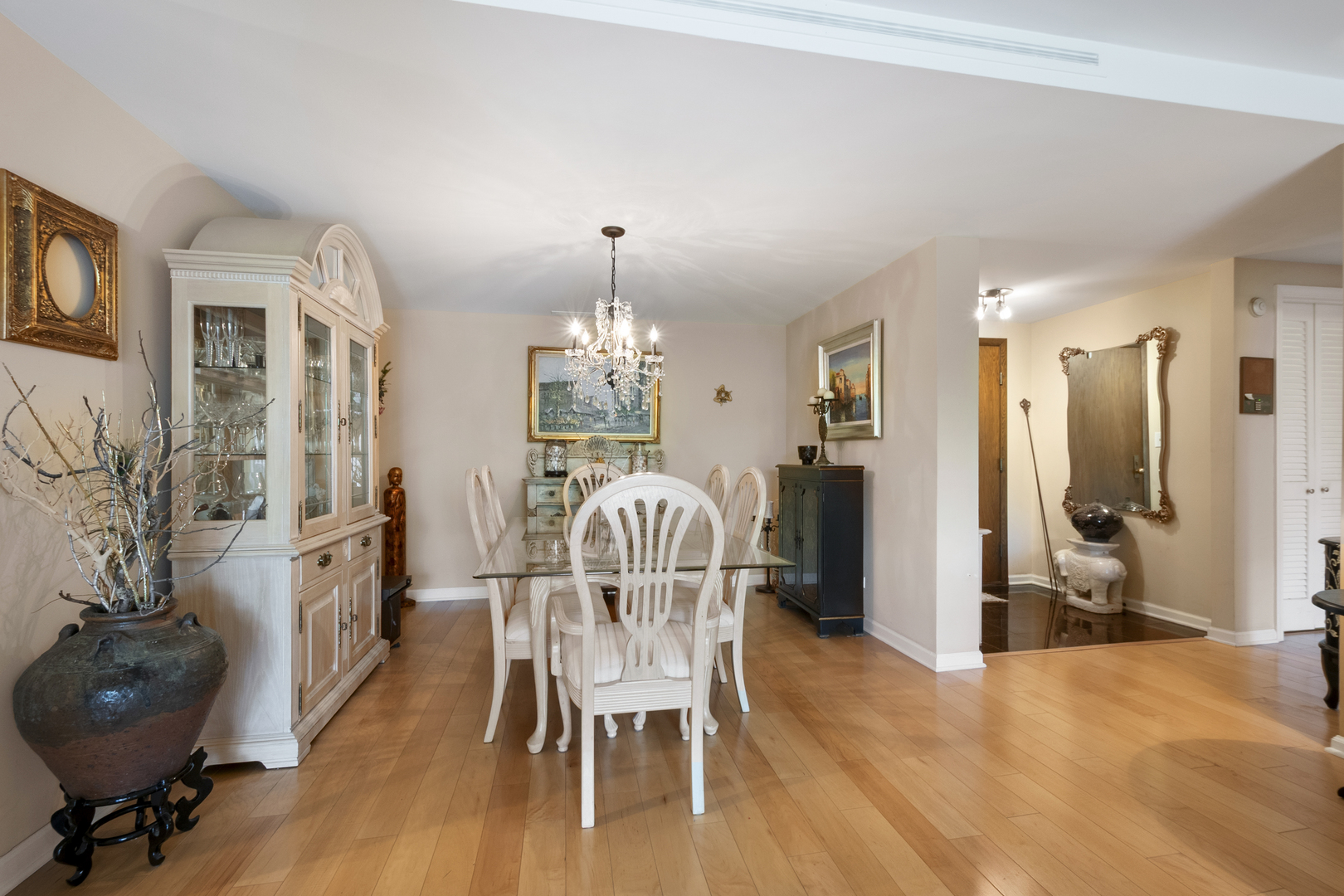 44 Park Lane 223 Property Photo 4
