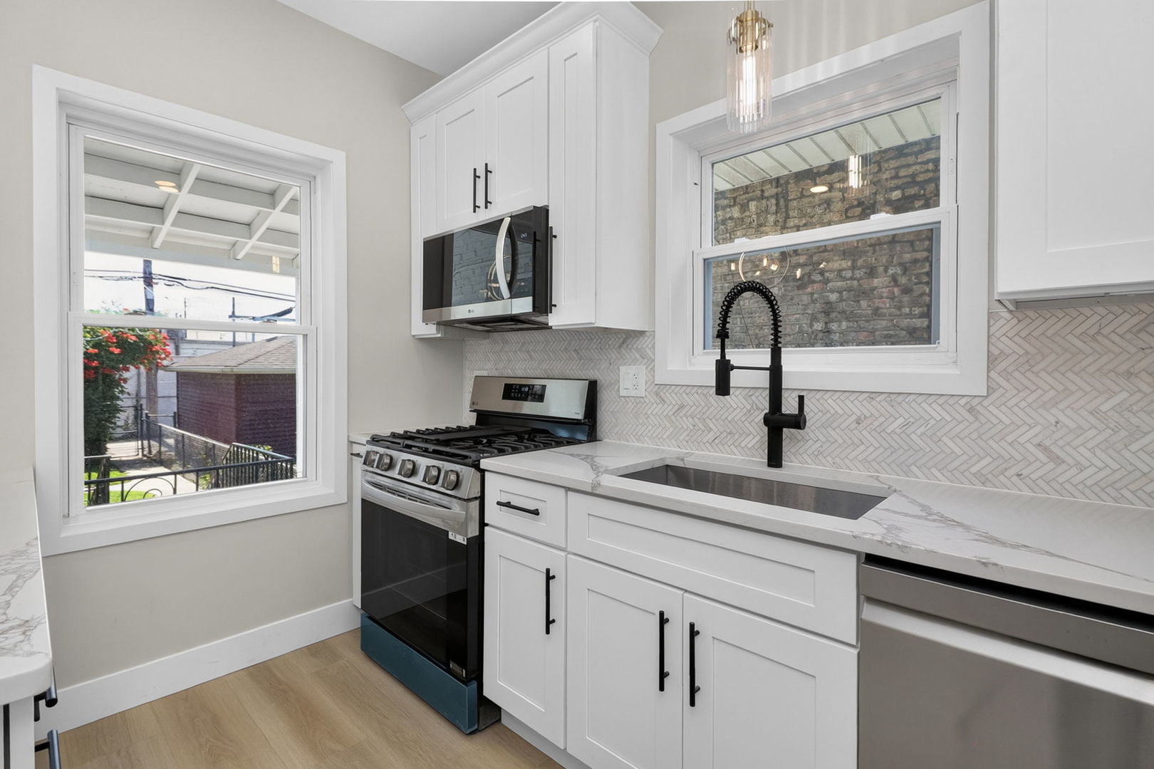 5311 W Cuyler Avenue Property Photo 13