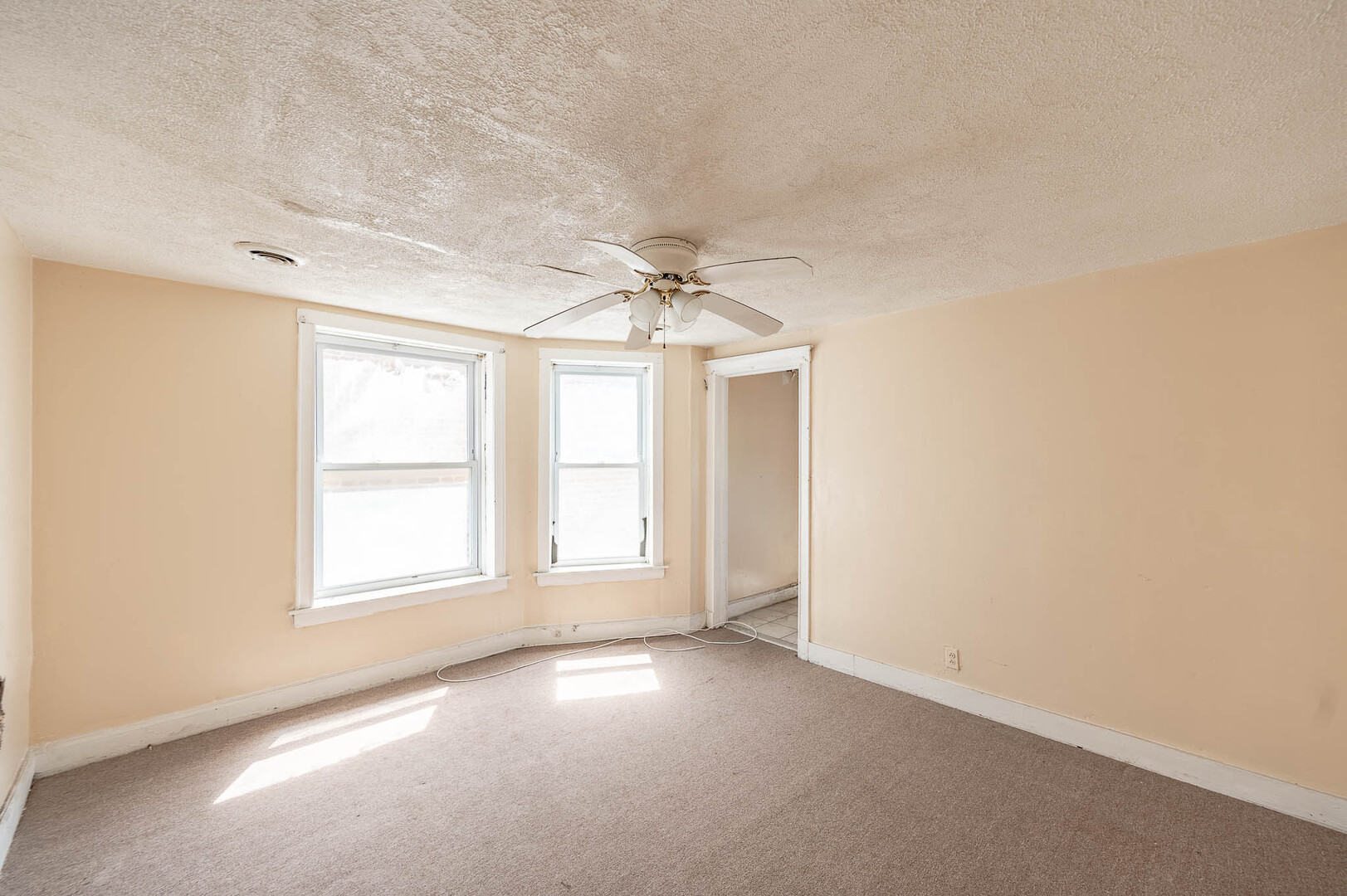 1427 E 66th Place Property Photo 24