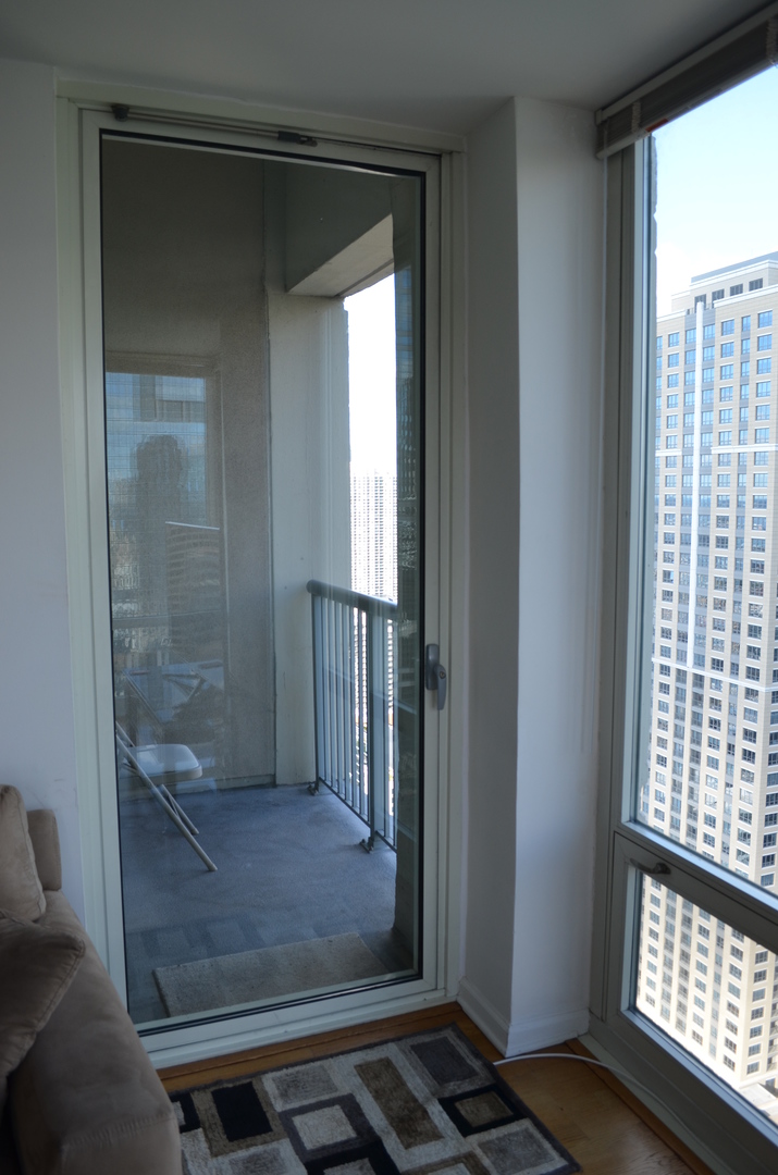 345 N Lasalle Street 4803 Property Photo 11