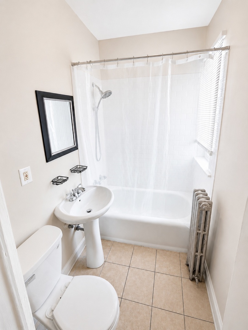 3012 W Warren Boulevard Property Photo 6