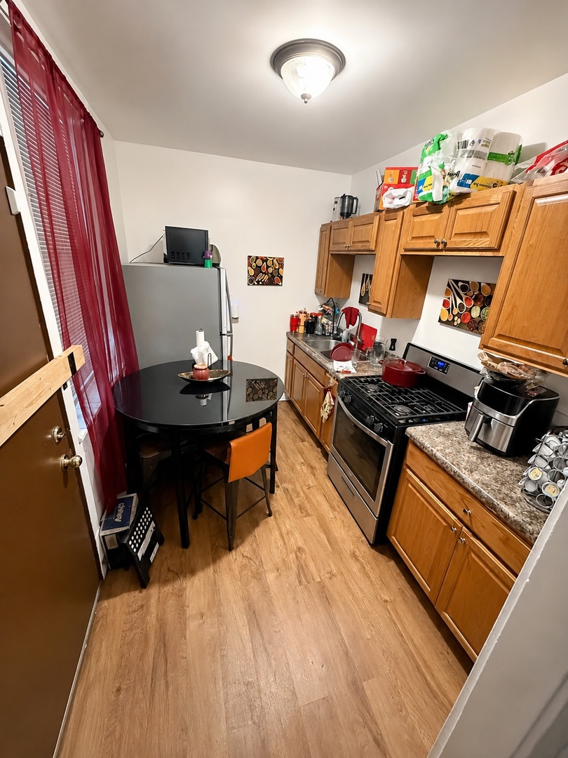 3012 W Warren Boulevard Property Photo 7