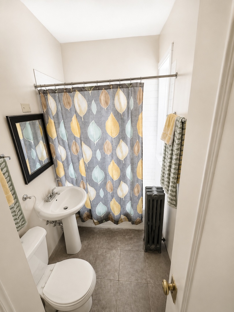 3012 W Warren Boulevard Property Photo 9