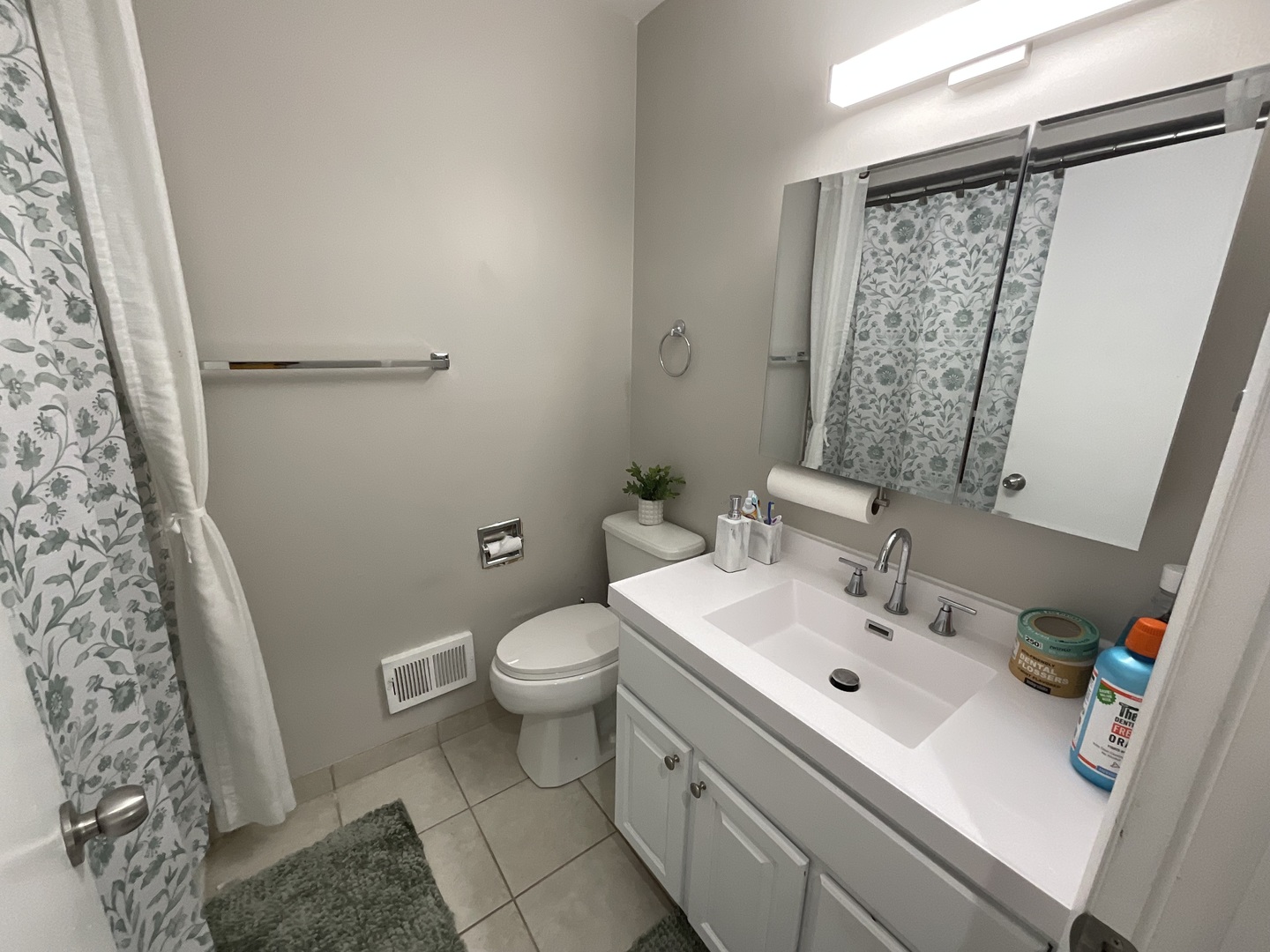 21840 Olivia Avenue Property Photo 4