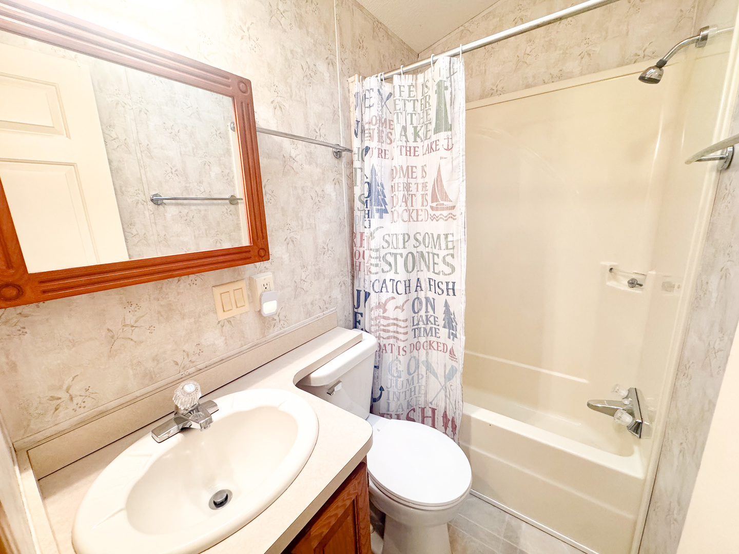 12702025 Property Photo 13